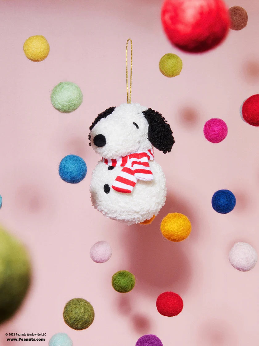 Snoopy Tiny Teddy Cream Snowman Decoration