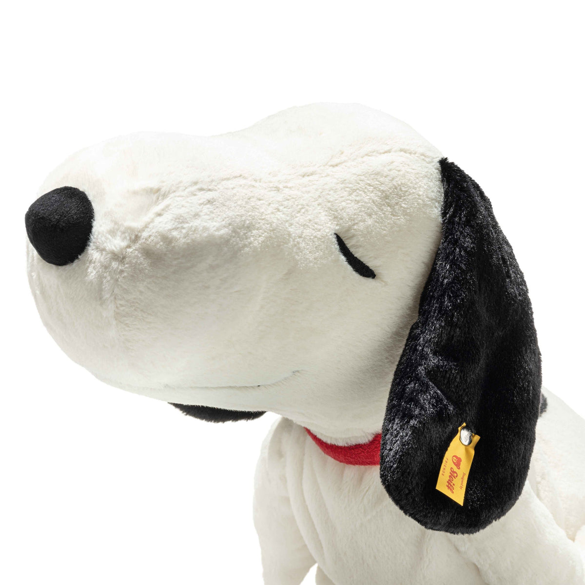 Steiff lying down Snoopy
