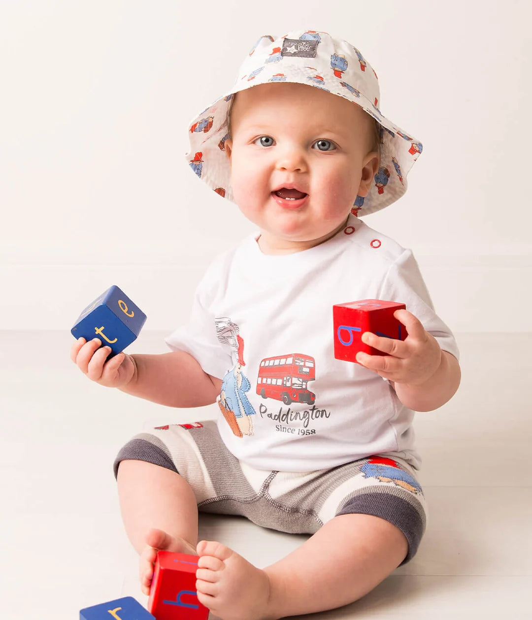Paddington Loves to Travel Short Sleeve Tee